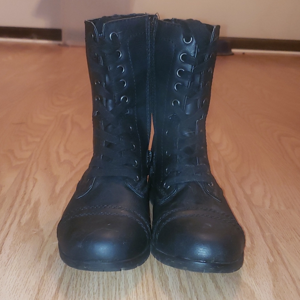 Black Lace up Boots